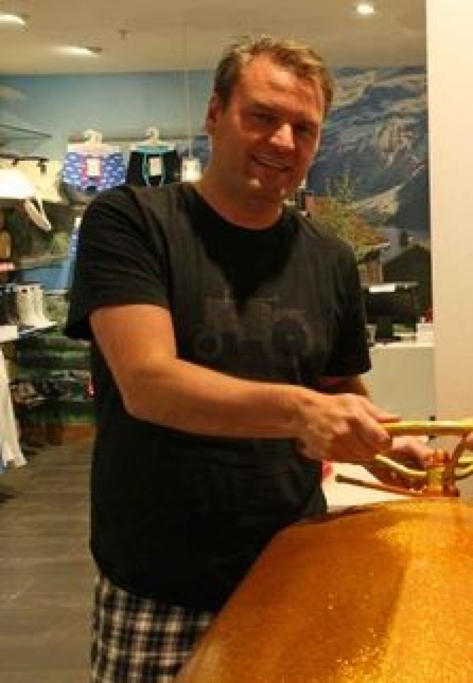 Moods satser på egne butikker