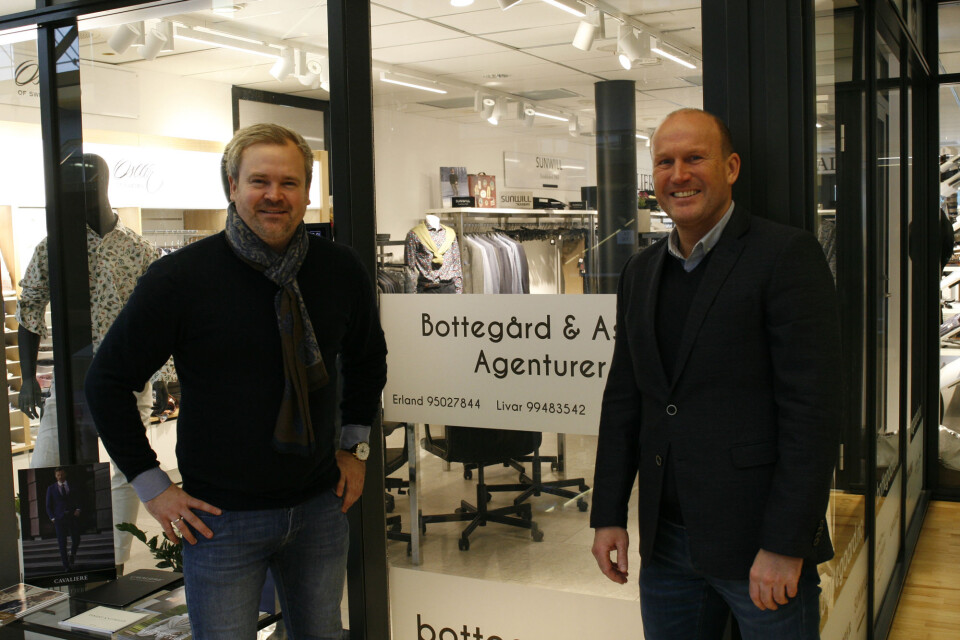 Morten Kvale (t.h.) er ny mann i teamet hos Bottegård & Askø Agenturer. – En god tilvekst, sier Erland Fagernes Bottegård.