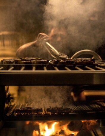 Norges største innendørs kullgrill hos Kullt Norges største innendørs kullgrill hos Kullt