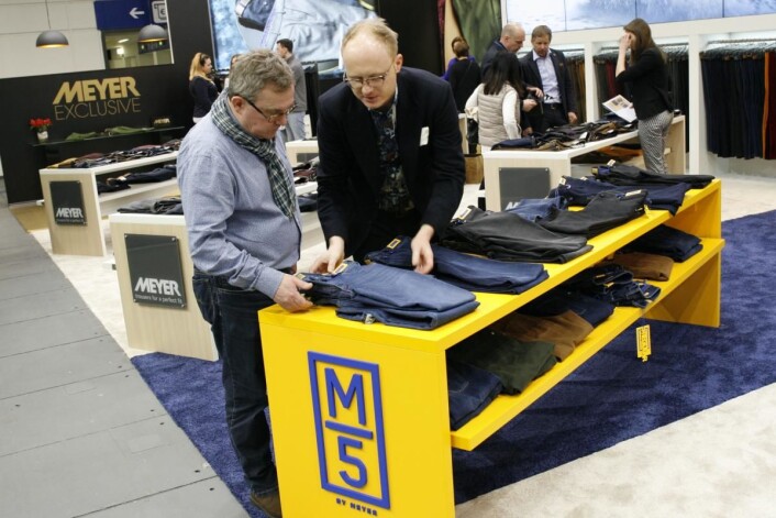 Agent for Meyer, Geir Håkonsløkken ser over merkets nye satsing M5, et nye linje med fem lomemrs jeans. Agent for Meyer, Geir Håkonsløkken ser over merkets nye satsing M5, et nye linje med fem lomemrs jeans.