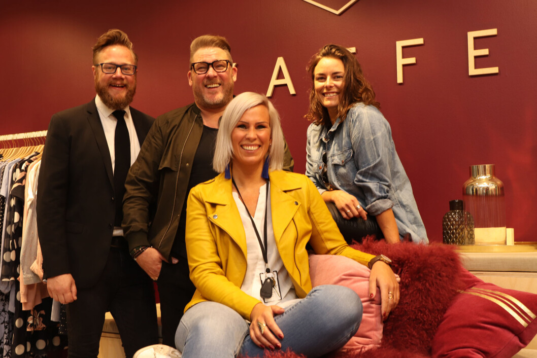 Kaffe-teamet: Fra venstre Ronnie Jensen, Søren Sievebæk Frandsen, Vivian Bakken og AnettBøe. Kaffe-teamet: Fra venstre Ronnie Jensen, Søren Sievebæk Frandsen, Vivian Bakken og AnettBøe.