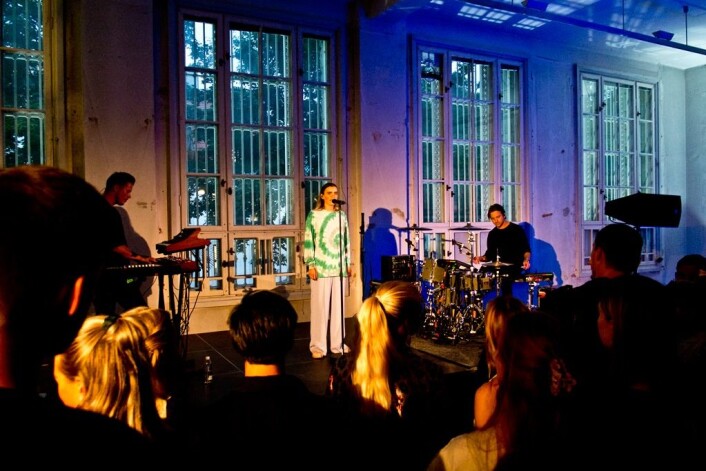 ARY står for musikken, både i filmen og under presentasjonen ARY står for musikken, både i filmen og under presentasjonen