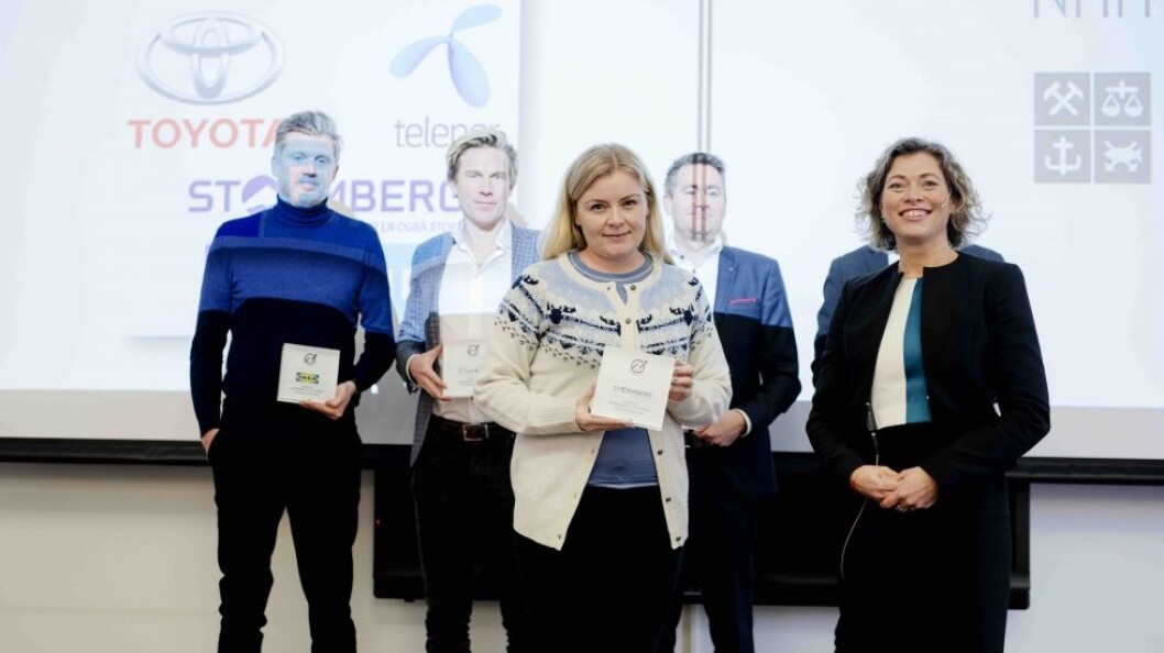 Daglig leder i Stormberg, Hege Nilsen Ekberg tok mot prisen som viser at bedriften er best på sosial innovasjon. Daglig leder i Stormberg, Hege Nilsen Ekberg tok mot prisen som viser at bedriften er best på sosial innovasjon.
