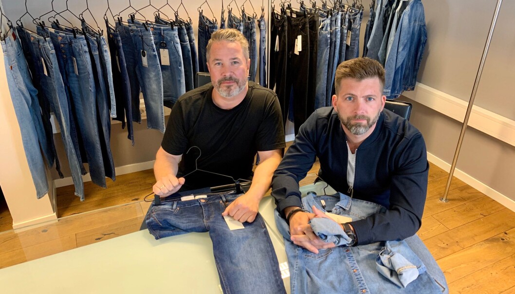 Alf Magne Bøe (t.v.) og Frode Mathiesen selger Pulz på Sør- og Vestlandet Alf Magne Bøe (t.v.) og Frode Mathiesen selger Pulz på Sør- og Vestlandet