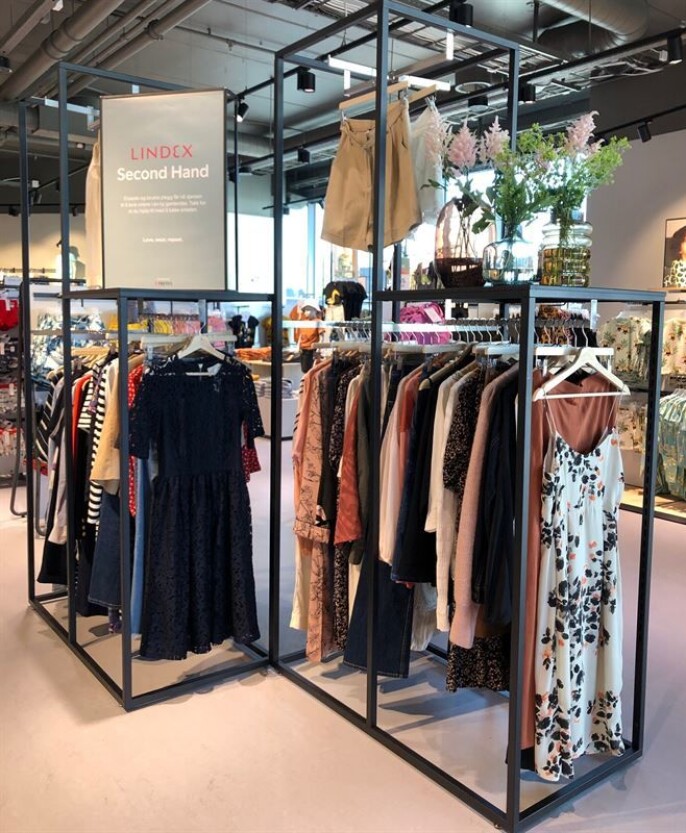 Egen avdeling for brukte klær i den nye Lindex-butikken i Oslo Egen avdeling for brukte klær i den nye Lindex-butikken i Oslo