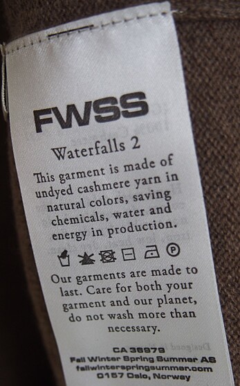 FWSS, som er et av merkene i Steen & Strøms norske design butikk, går nye veier med å informere om hvilke grep de tar innen bærekraft. FWSS, som er et av merkene i Steen & Strøms norske design butikk, går nye veier med å informere om hvilke grep de tar innen bærekraft.