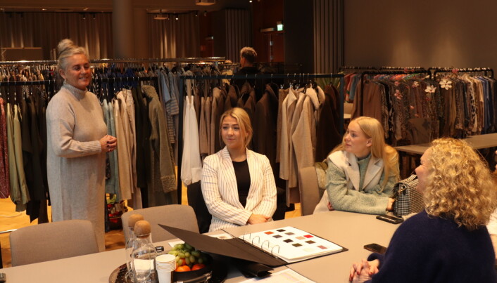 Denne uka viser Trude sin Alma-kolleksjon i Scandic Sjølyst Hotel