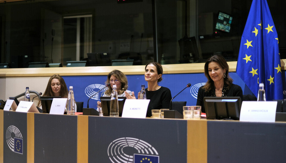 Fra venstre Natalie Swan fra Business and Human Rights Resource Centre, Paola Migliorini, Deputy Head of Unit European Commission, DG Environment, Circular Economy, Sustainable Production and Consumption, Livia Firth og Alessandra Moretti, parlamentsmedlem.